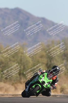 media/Oct-30-2025-Racers Edge (Thu) [[dabbdaf680]]/2-A Group/Session 5 (Turn 7)/